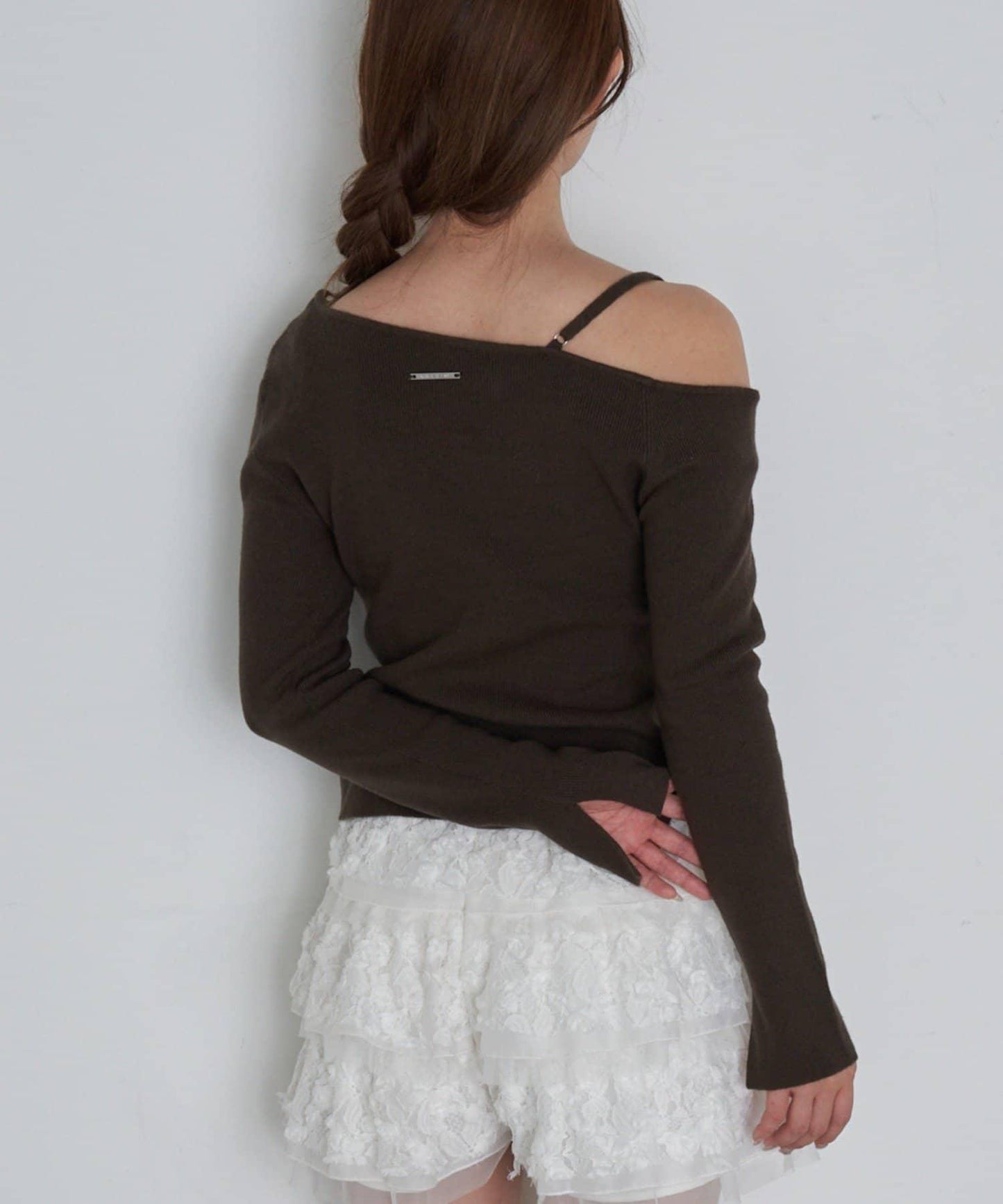 單肩前開扣羅紋針織衫