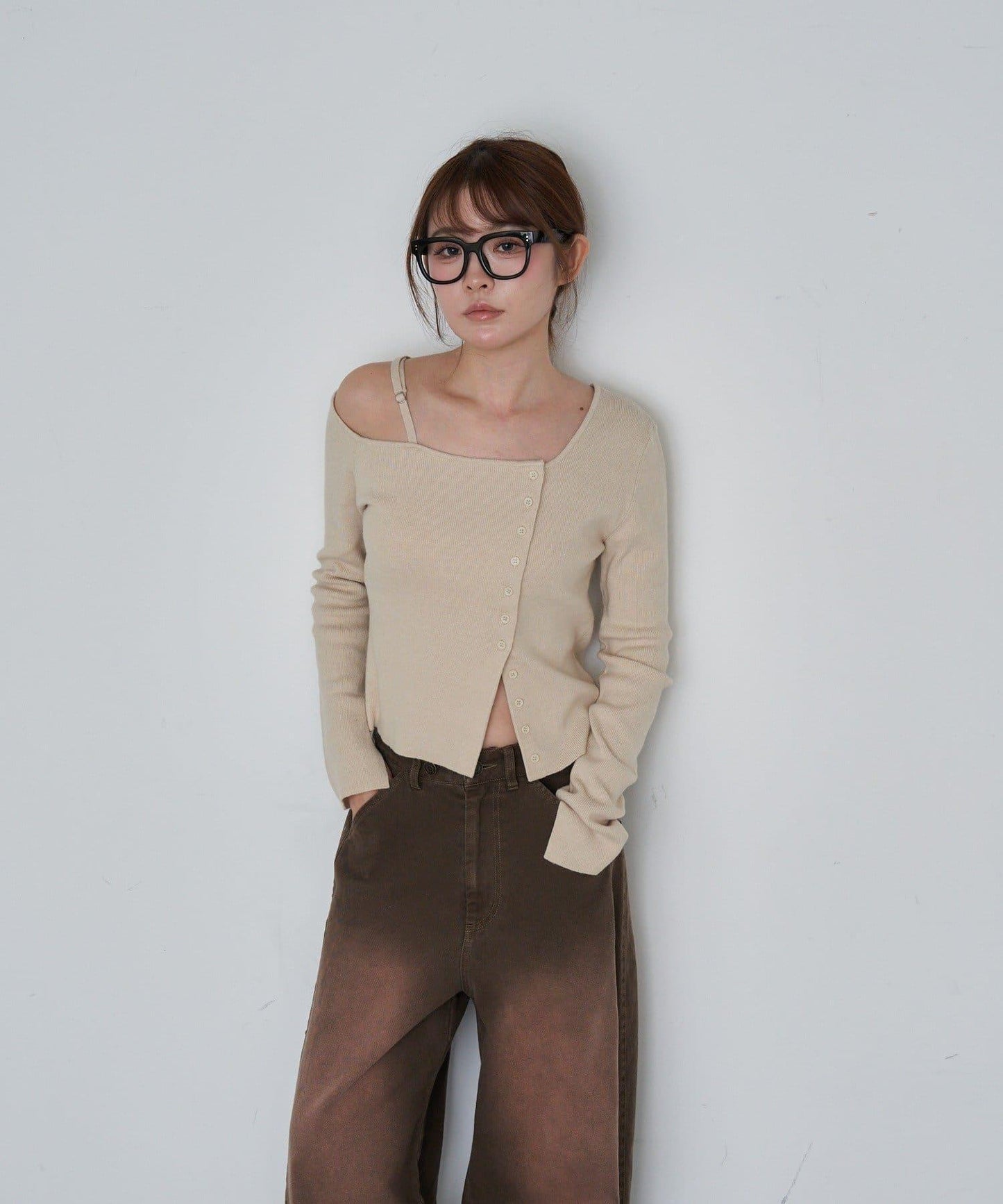 單肩前開扣羅紋針織衫