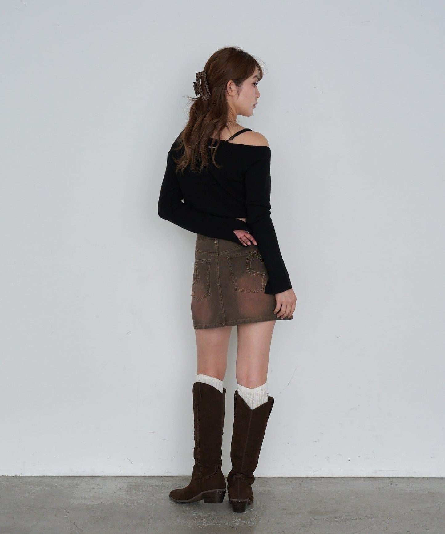 單肩前開扣羅紋針織衫