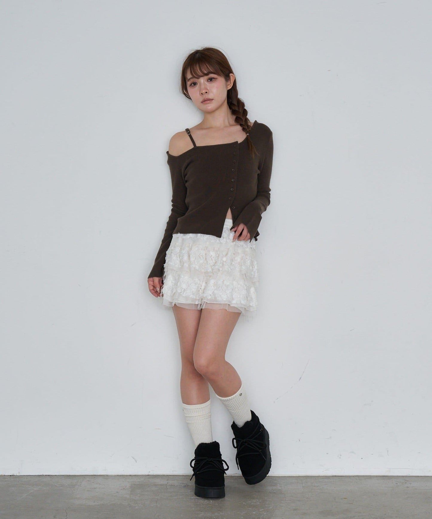 單肩前開扣羅紋針織衫