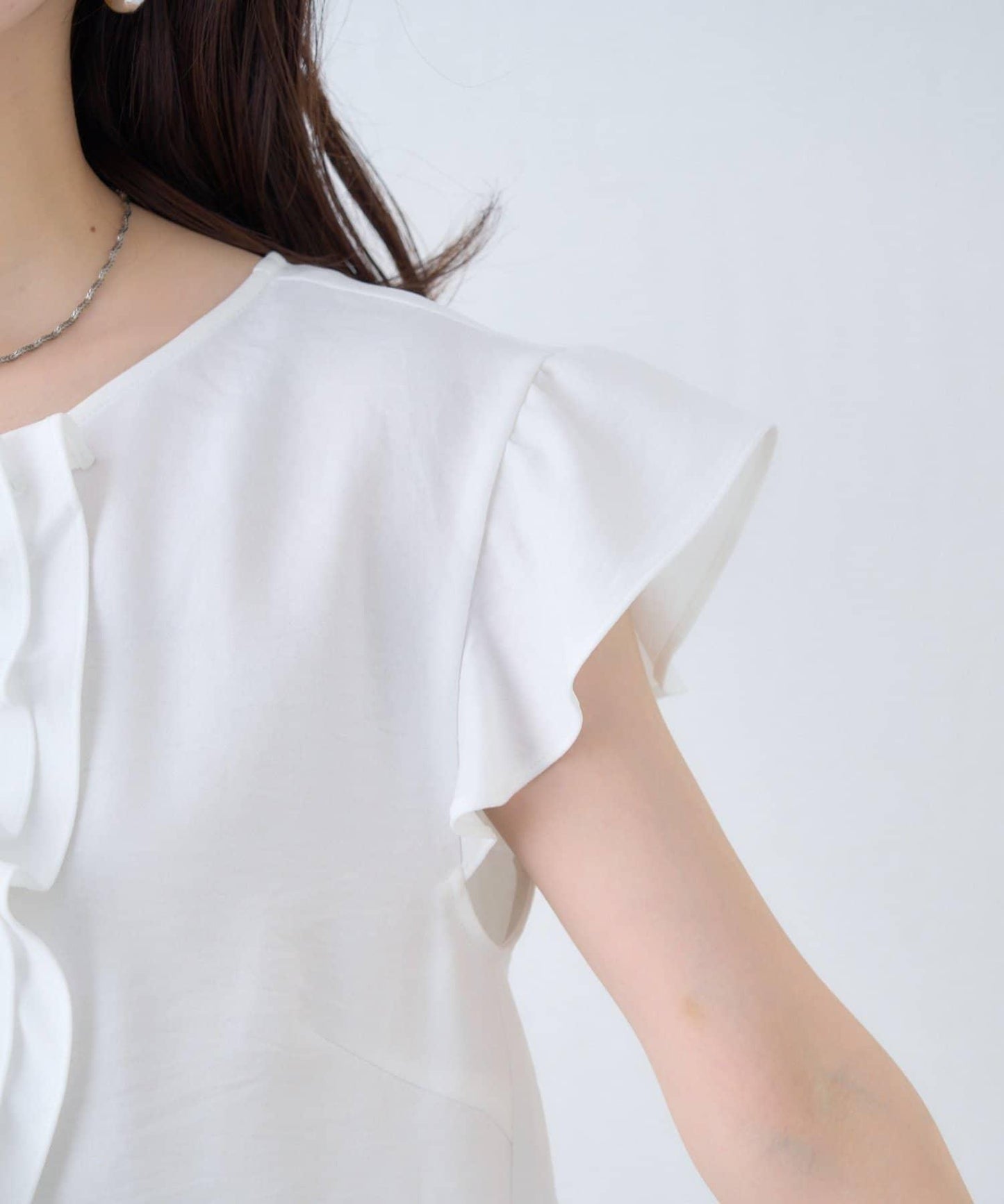 【natural couture】前飾荷葉邊襯衫