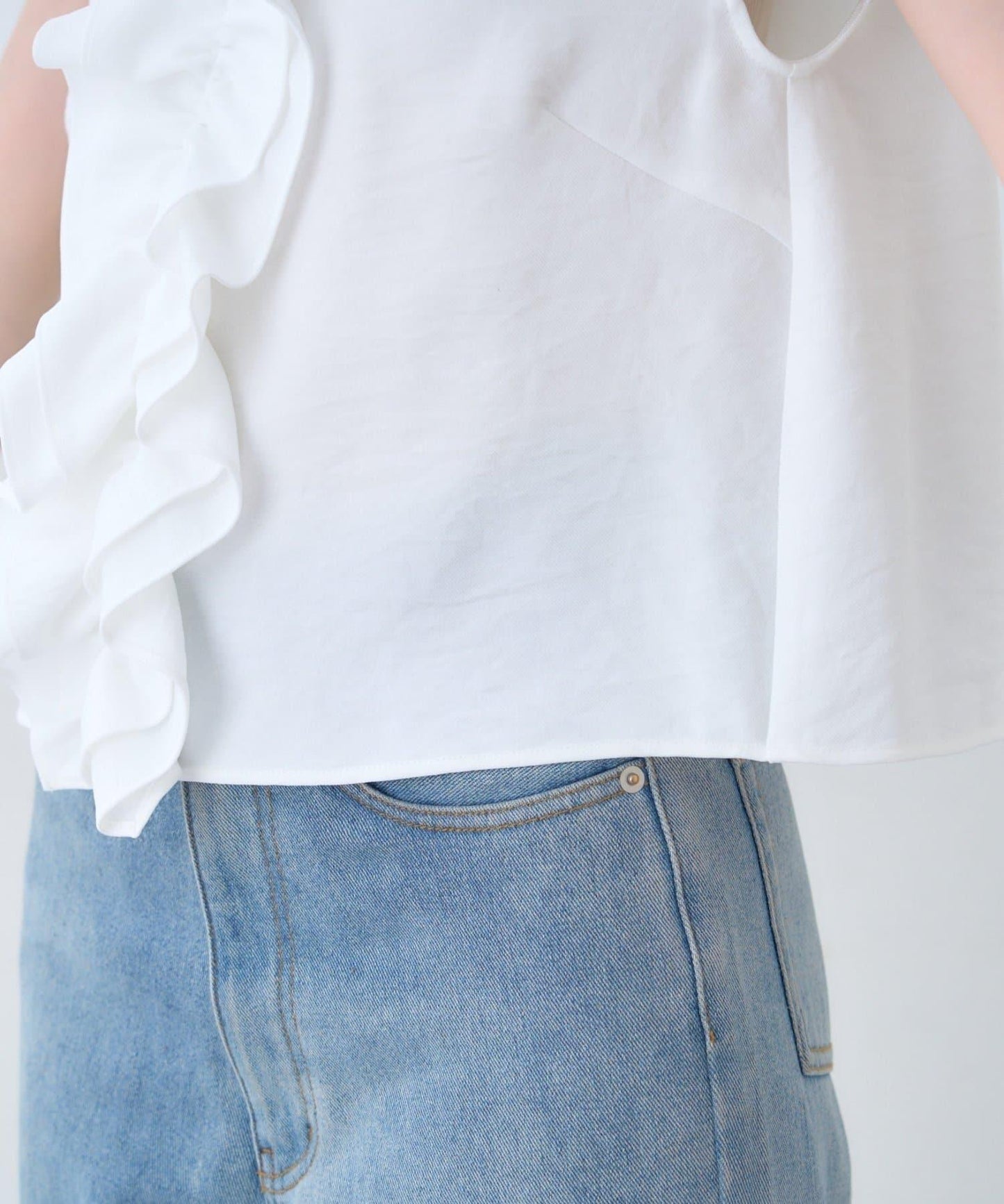 【natural couture】前飾荷葉邊襯衫