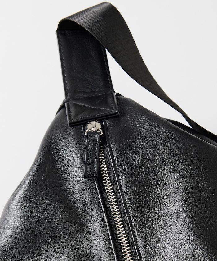 防潑水牛皮束口單肩包