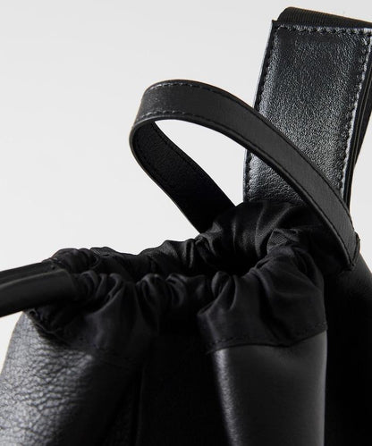 防潑水牛皮束口單肩包