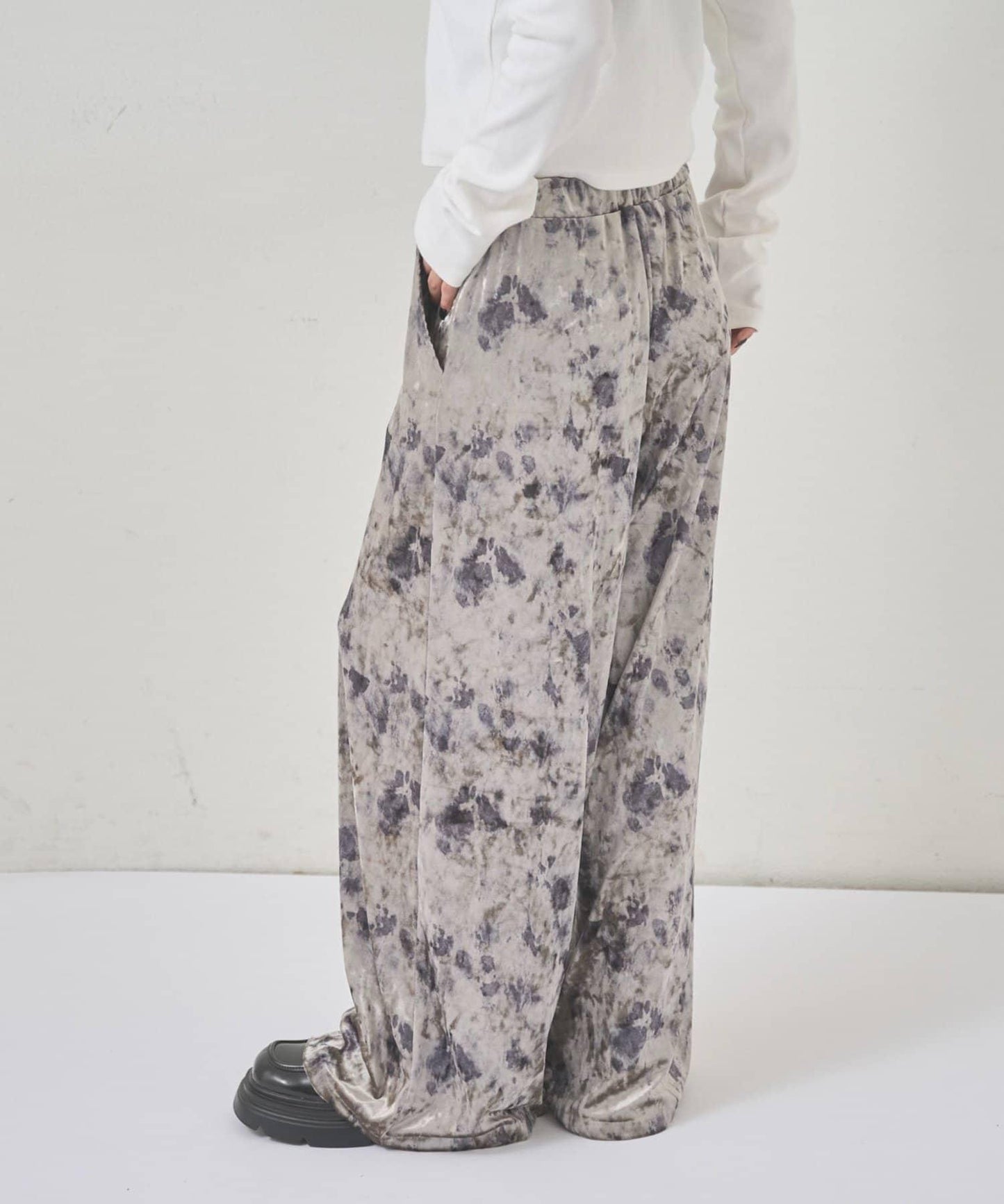 花卉圖案天鵝絨休閒褲