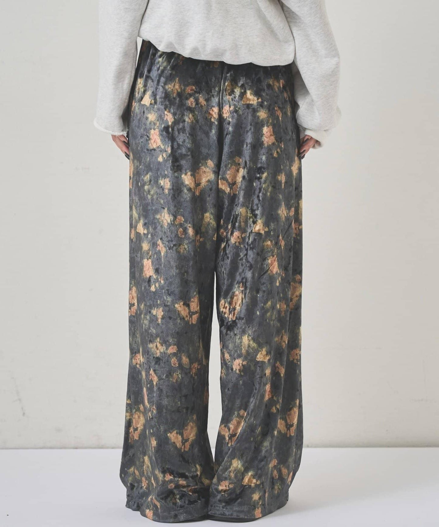 花卉圖案天鵝絨休閒褲