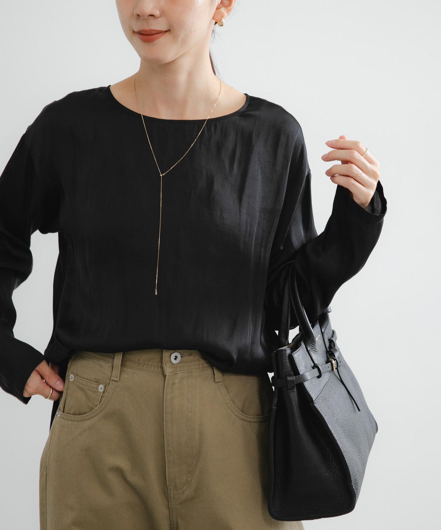 復古緞面T恤襯衫