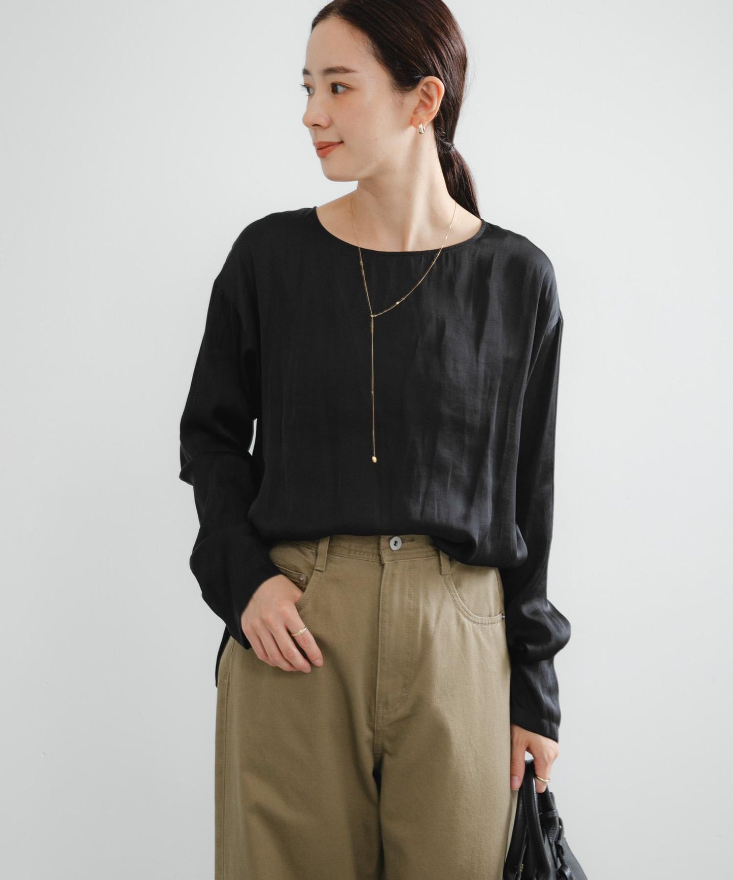 復古緞面T恤襯衫