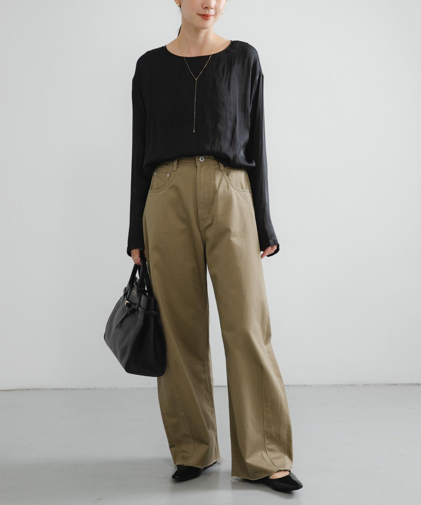 復古緞面T恤襯衫