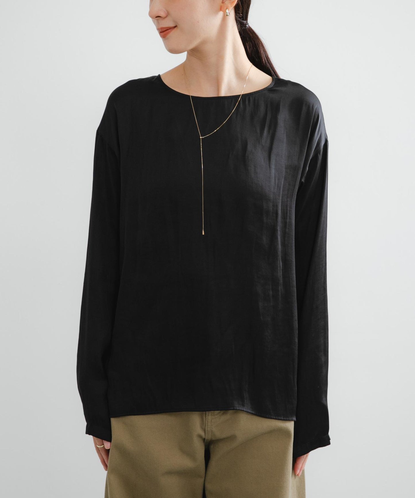 復古緞面T恤襯衫