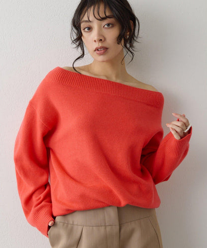 W/Ca一字肩套頭衫