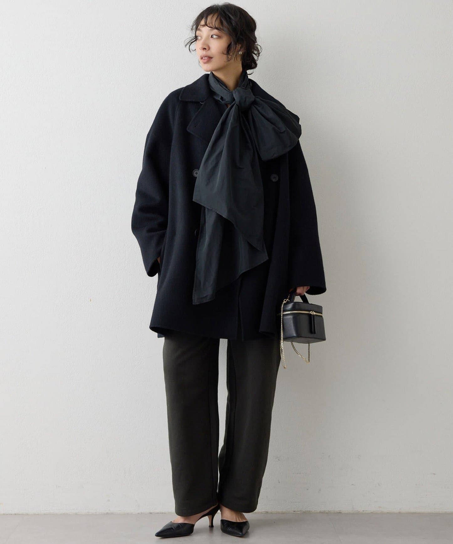 記憶塔夫綢泡泡袖襯衫