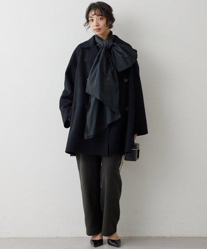 記憶塔夫綢泡泡袖襯衫