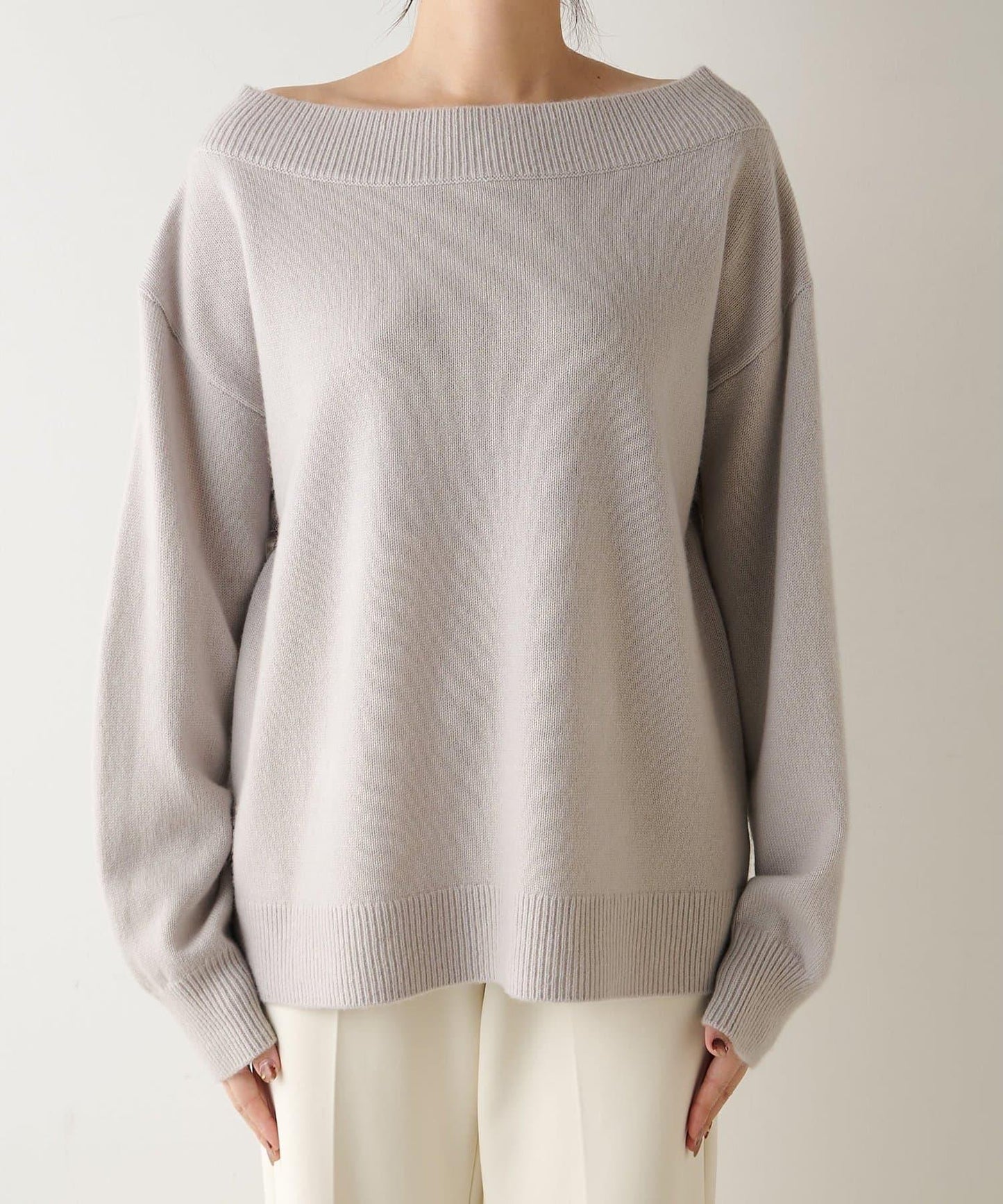 W/Ca一字肩套頭衫