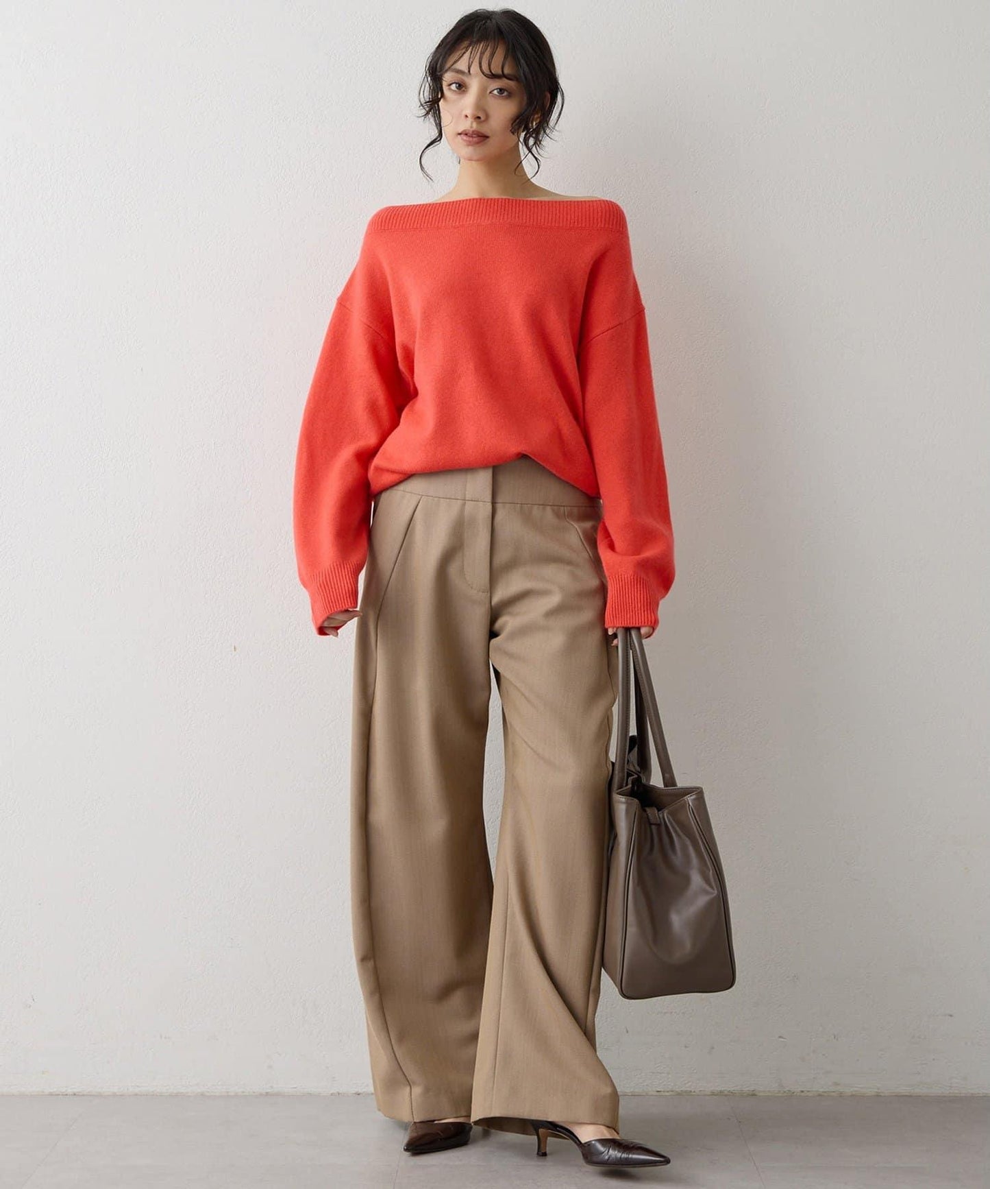 W/Ca一字肩套頭衫