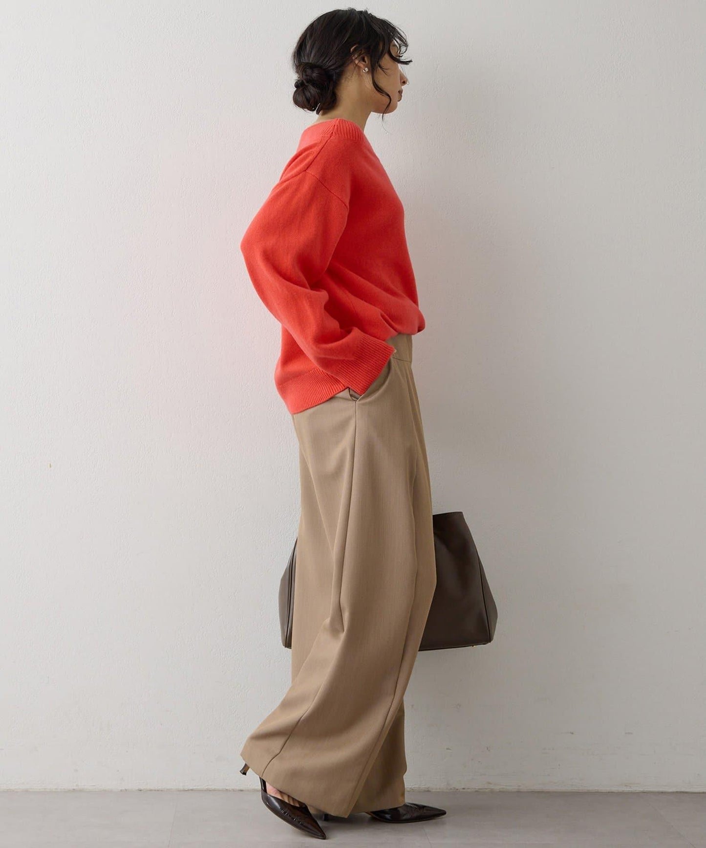 W/Ca一字肩套頭衫