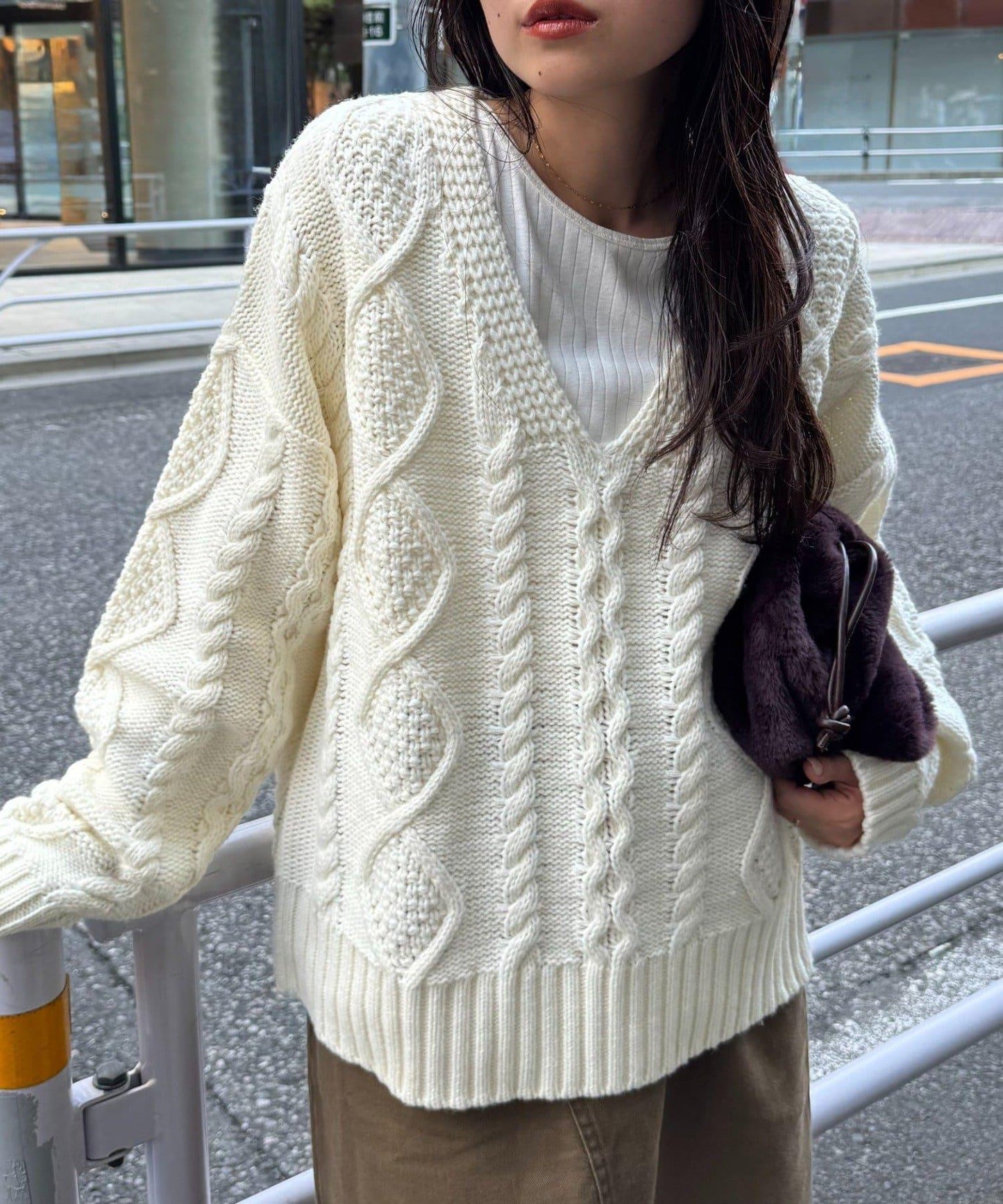 【willow】V領麻花針織衫