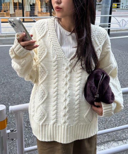 【willow】V領麻花針織衫