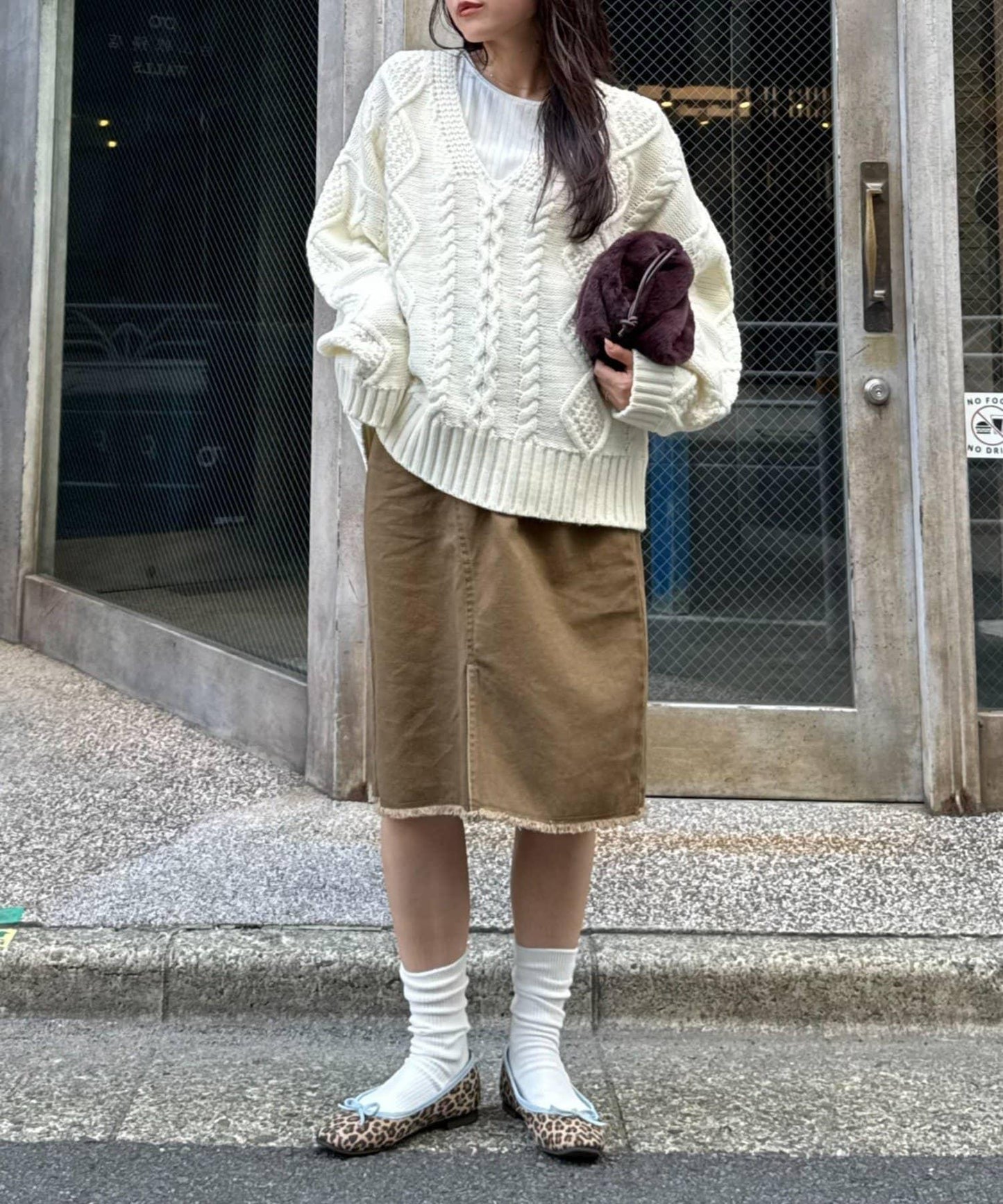 【willow】V領麻花針織衫