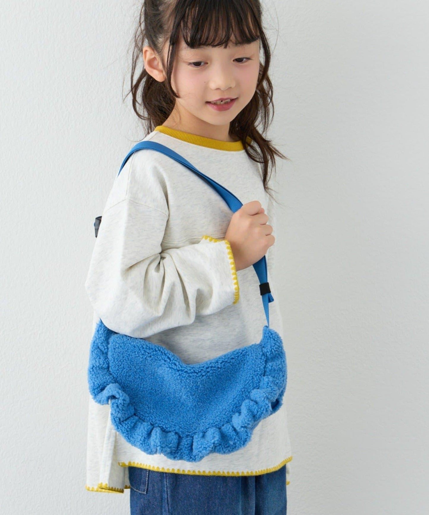 【KIDS】毛絨荷葉邊單肩包