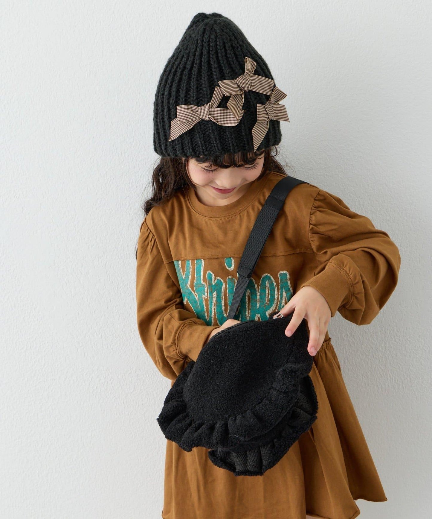 【KIDS】毛絨荷葉邊單肩包