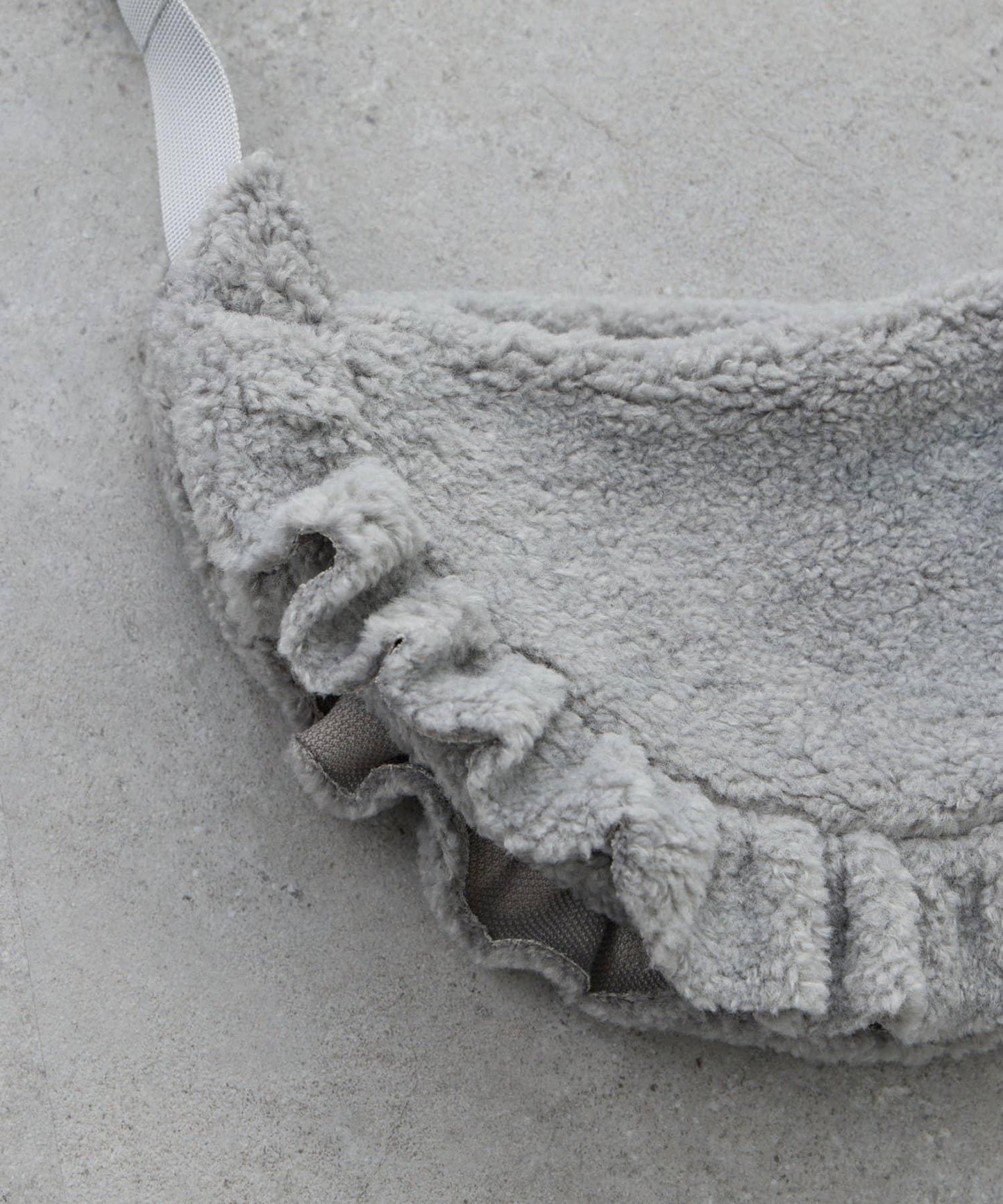 【KIDS】毛絨荷葉邊單肩包