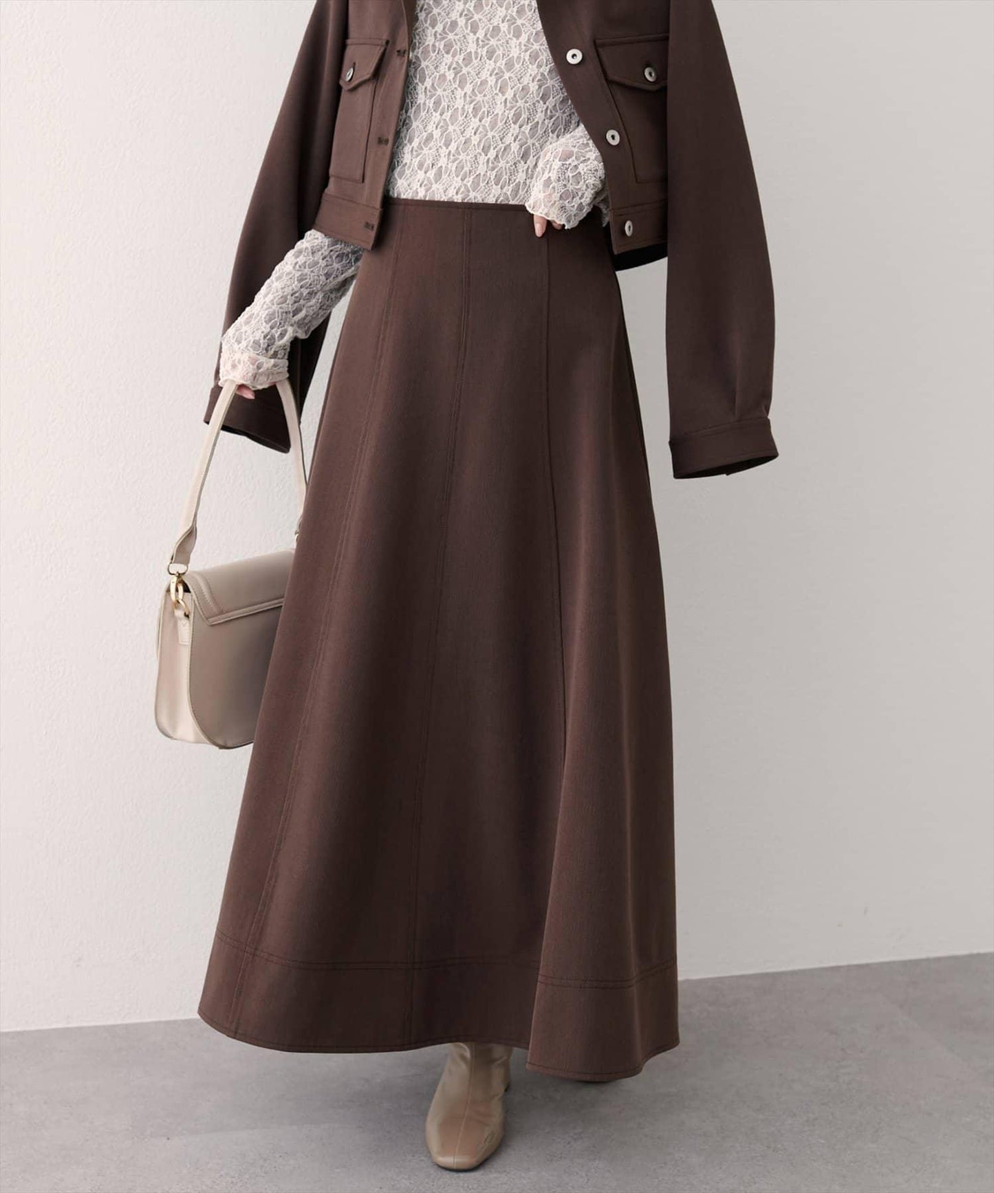 寬幅拼接下襬喇叭裙