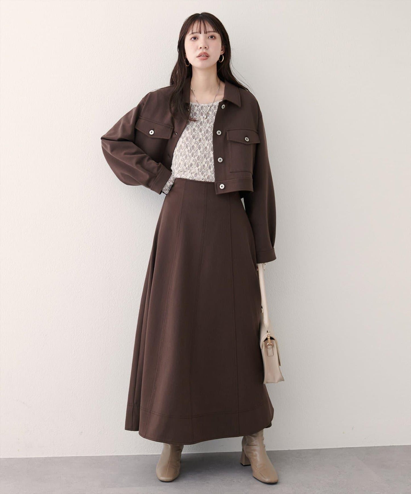 寬幅拼接下襬喇叭裙