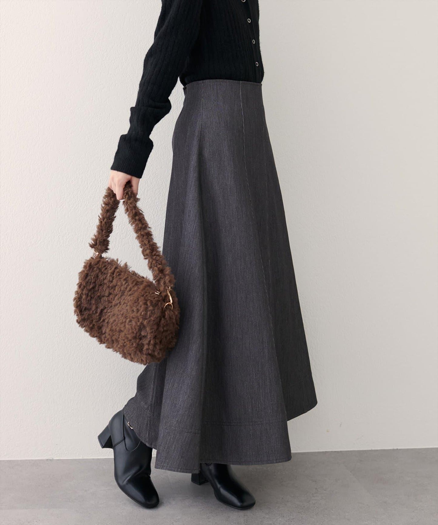 寬幅拼接下襬喇叭裙