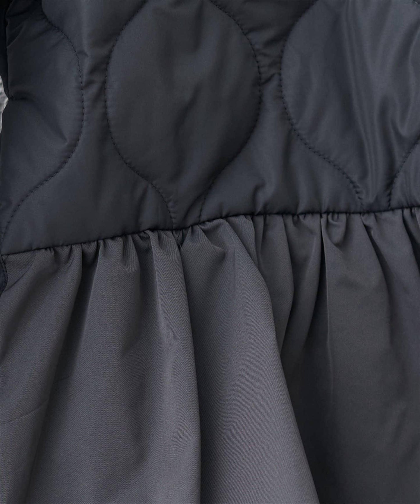 菱格絎縫荷葉邊短外套