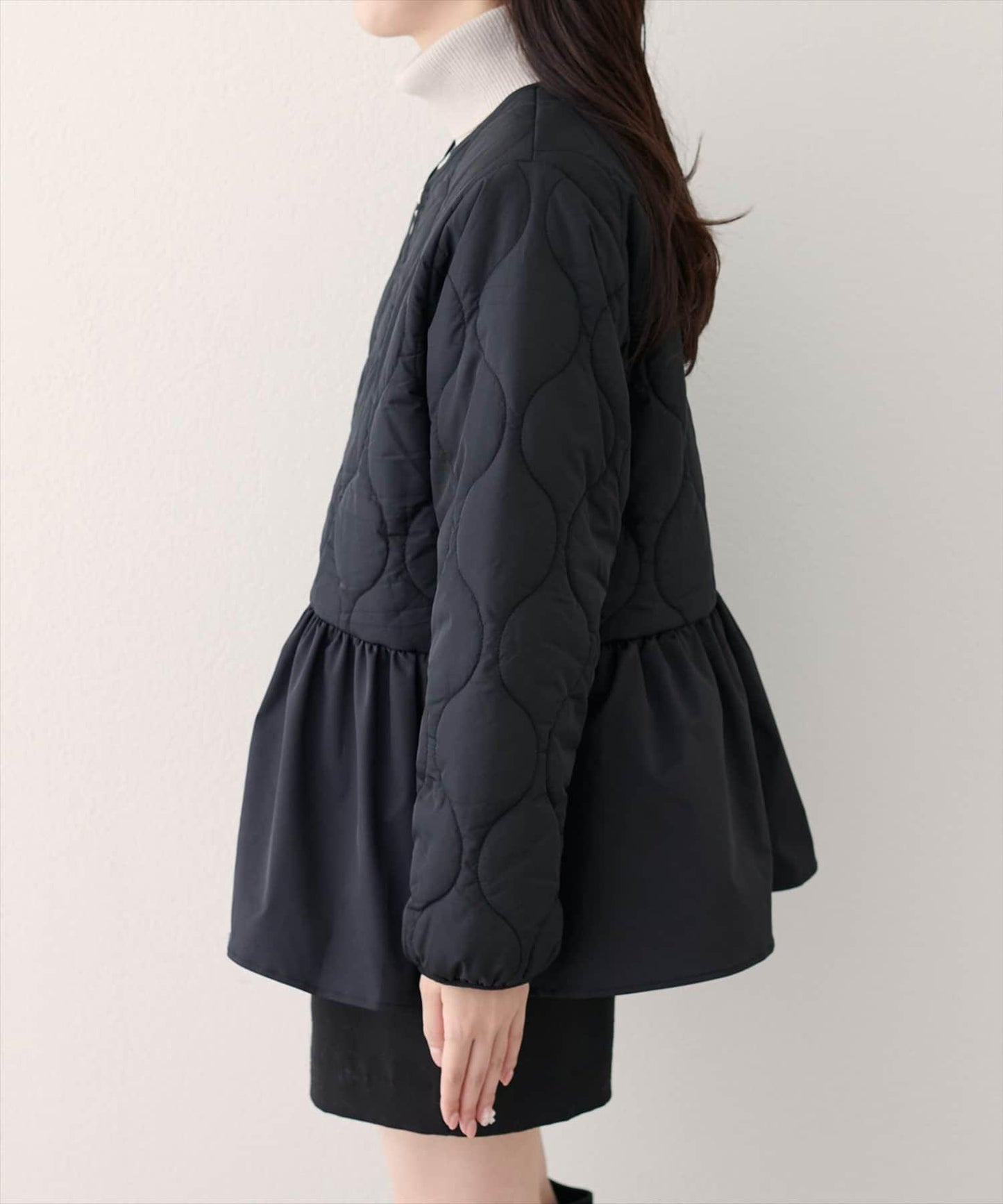 菱格絎縫荷葉邊短外套