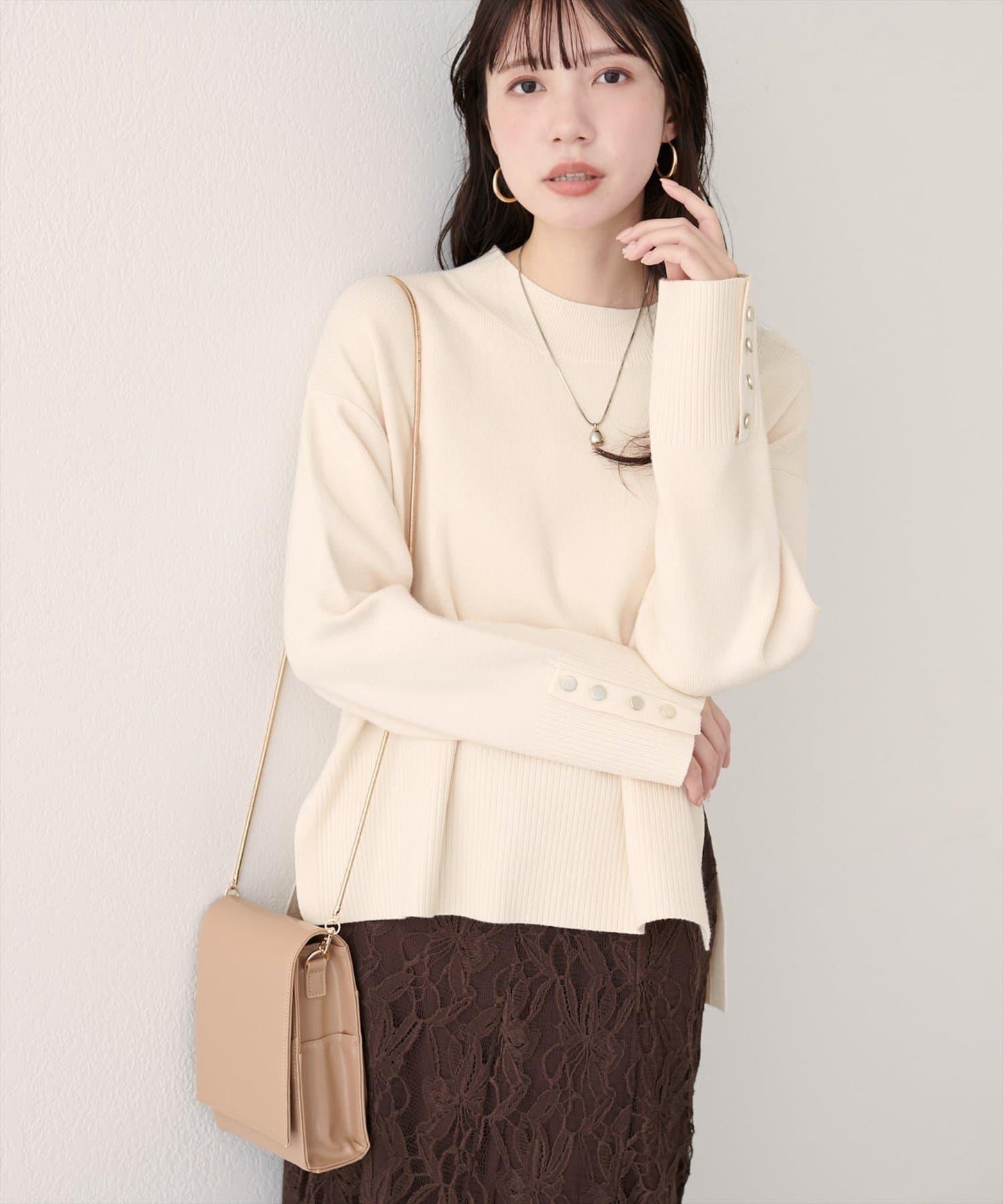 立領袖口扣寬鬆針織衫