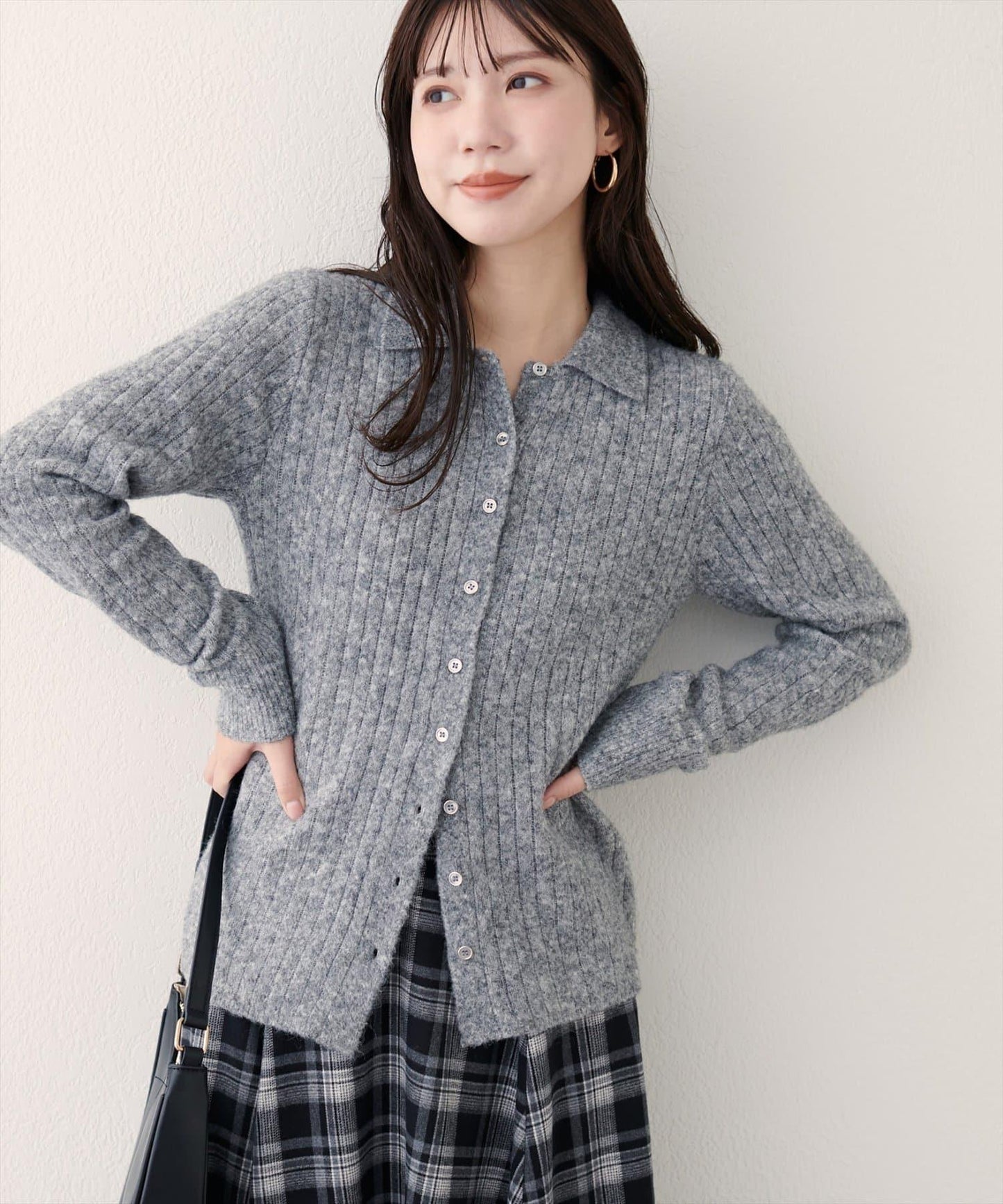 仿馬海毛翻領針織衫