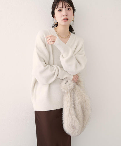 V領針織套頭衫