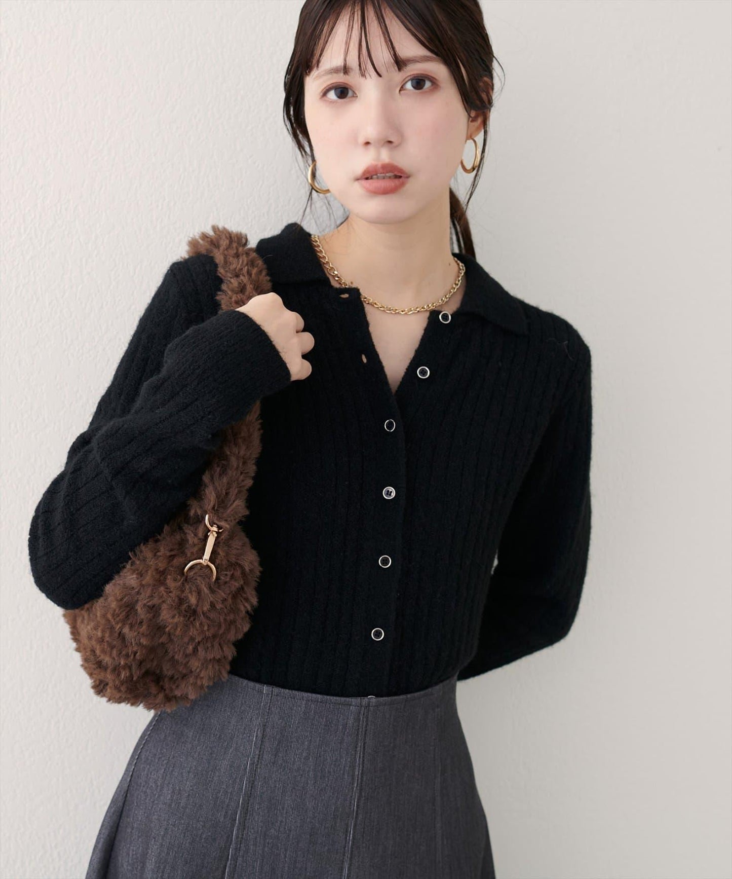 仿馬海毛翻領針織衫