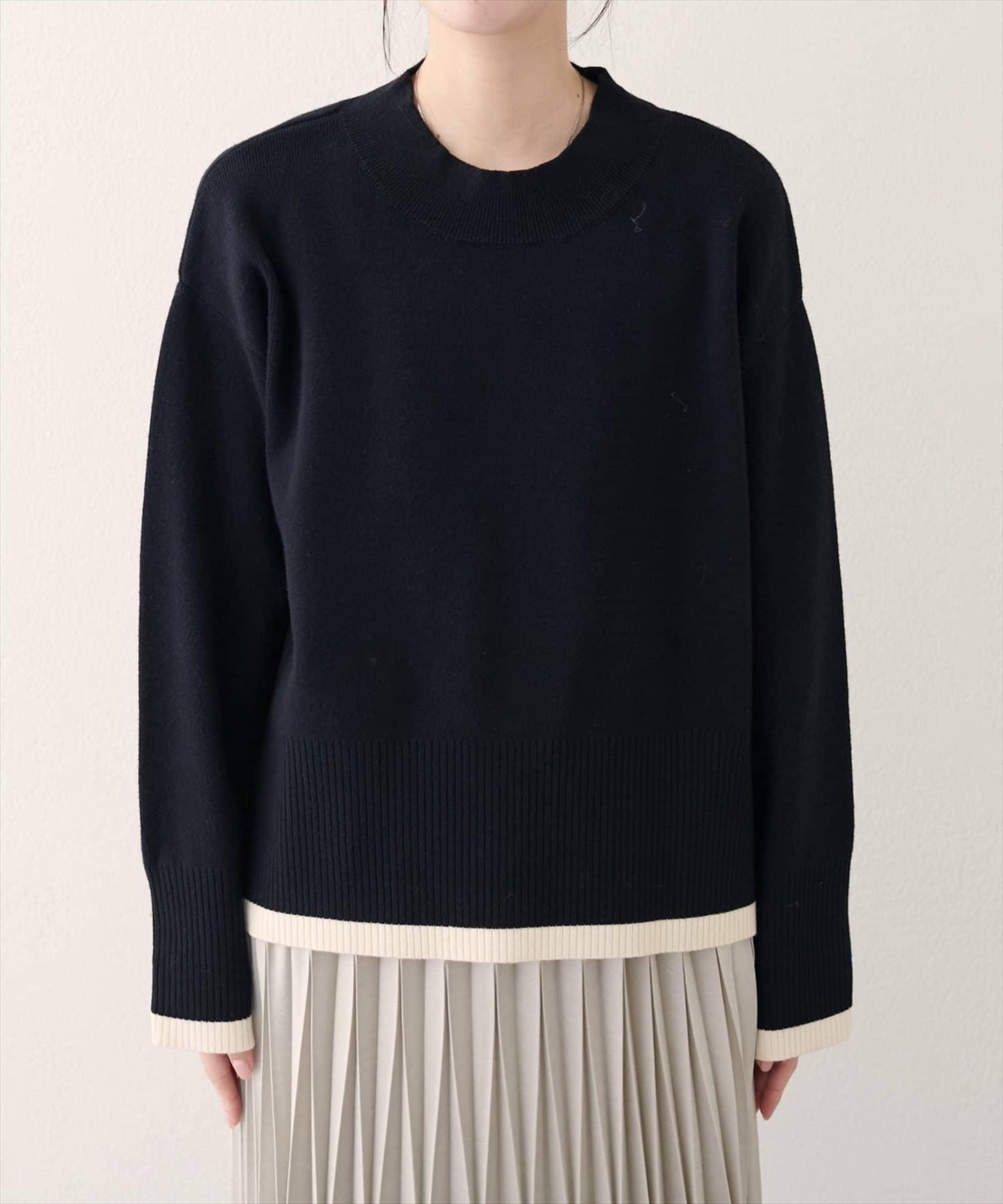 立領袖口扣寬鬆針織衫