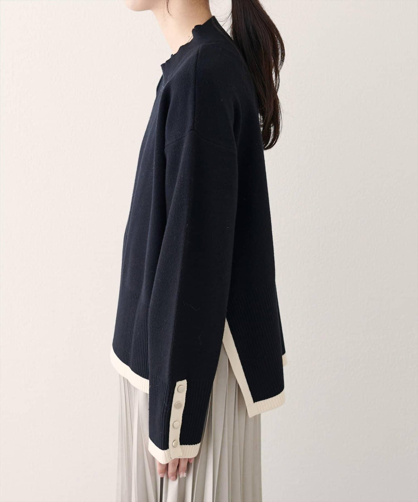 立領袖口扣寬鬆針織衫