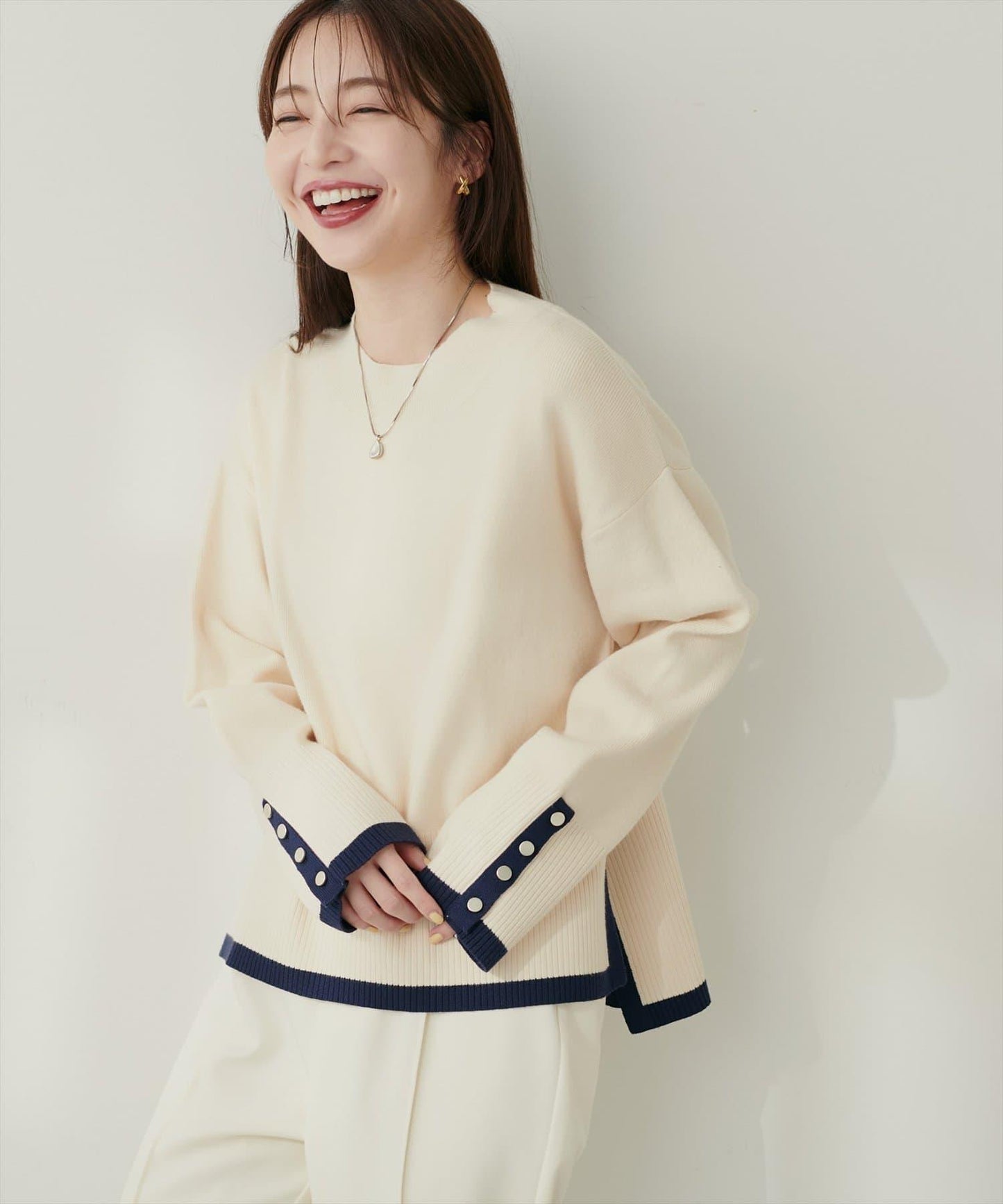 立領袖口扣寬鬆針織衫