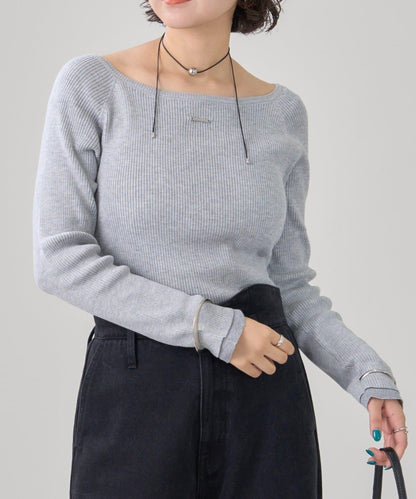 帶飾牌圓領羅紋針織衫