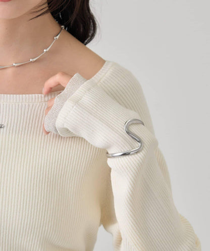 帶飾牌圓領羅紋針織衫