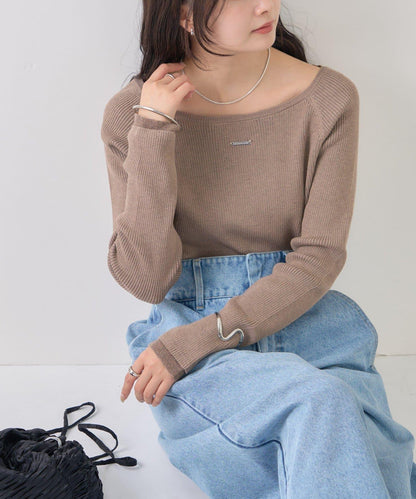 帶飾牌圓領羅紋針織衫