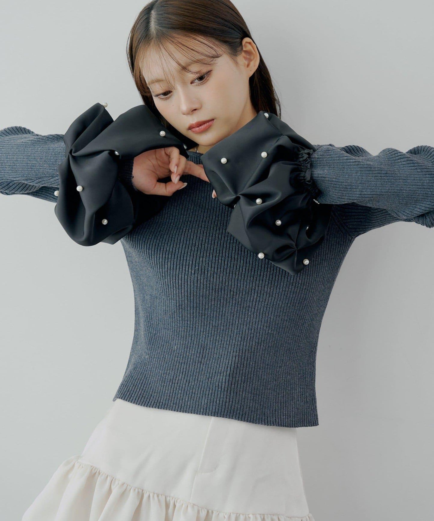 【Chico】泡泡珍珠袖針織衫