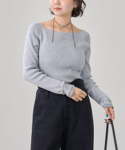 帶飾牌圓領羅紋針織衫