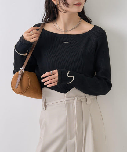 帶飾牌圓領羅紋針織衫