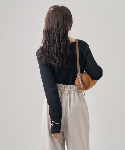 帶飾牌圓領羅紋針織衫