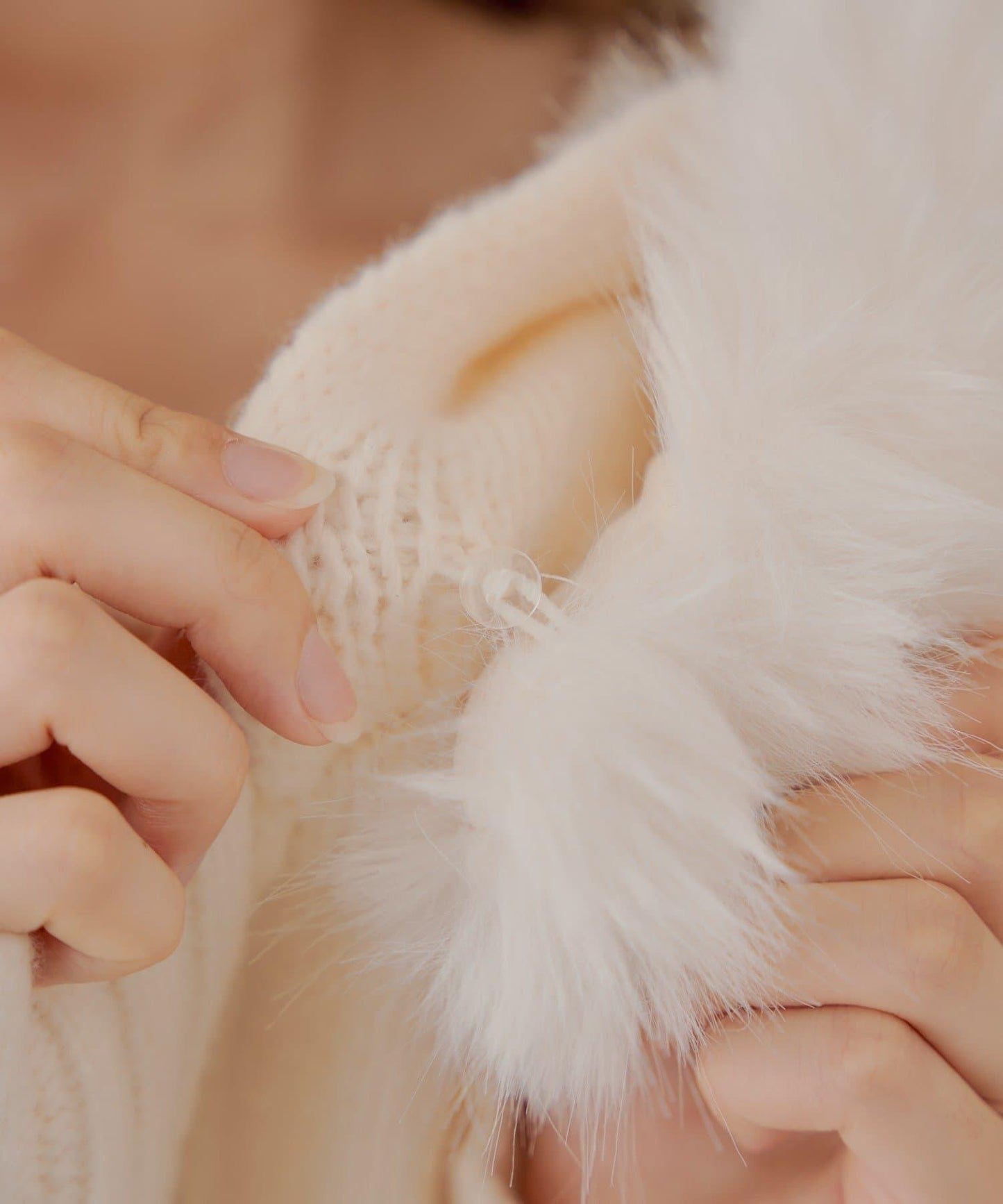 【SALON by Chico】可拆卸毛絨寬鬆雙拉鍊針織開衫