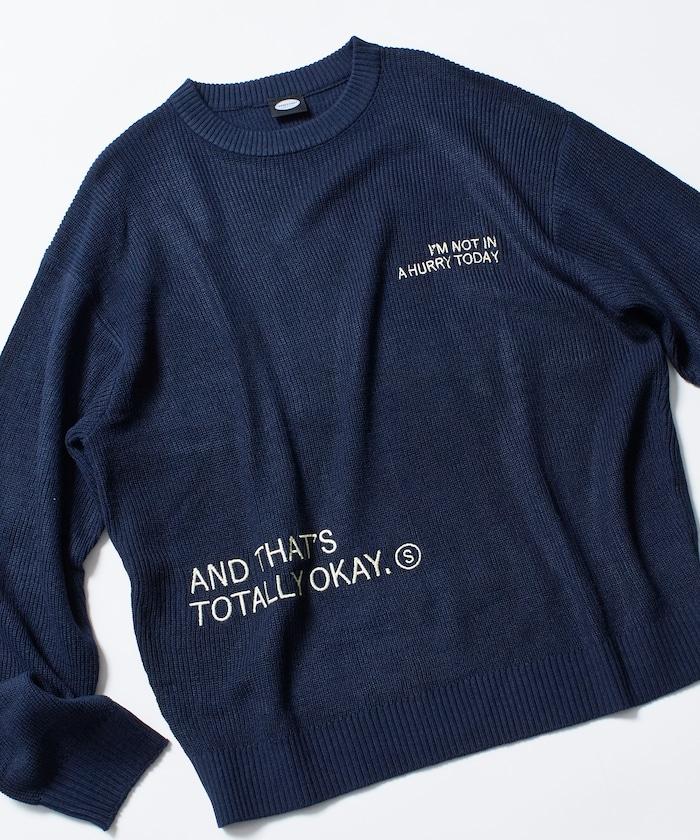 寬鬆版型字母隨機刺繡圓領針織衫