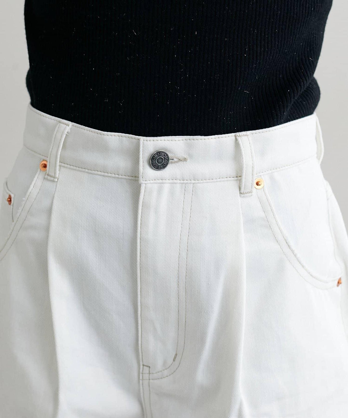 【Discoat】防潑水白色牛仔褲