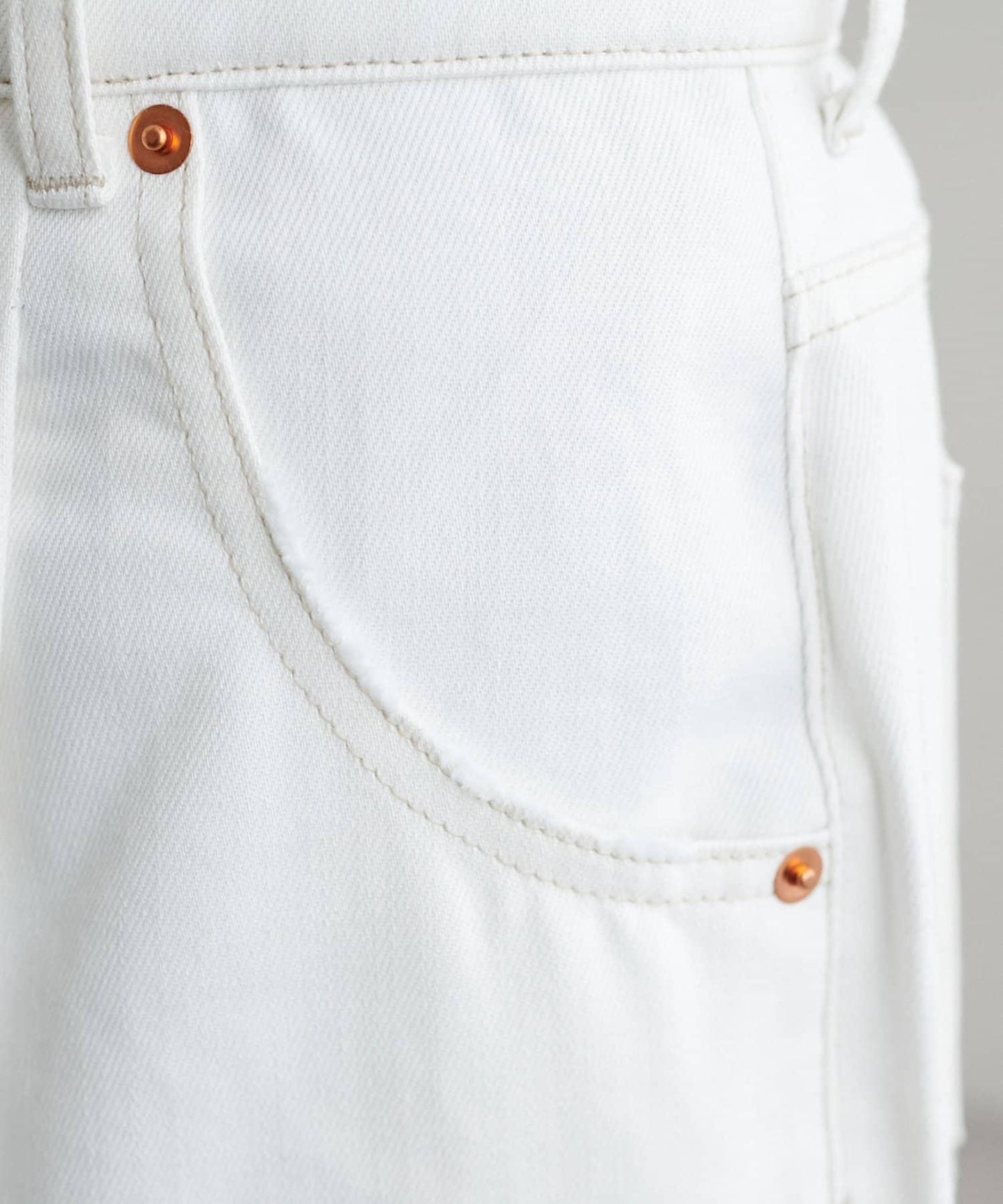 【Discoat】防潑水白色牛仔褲