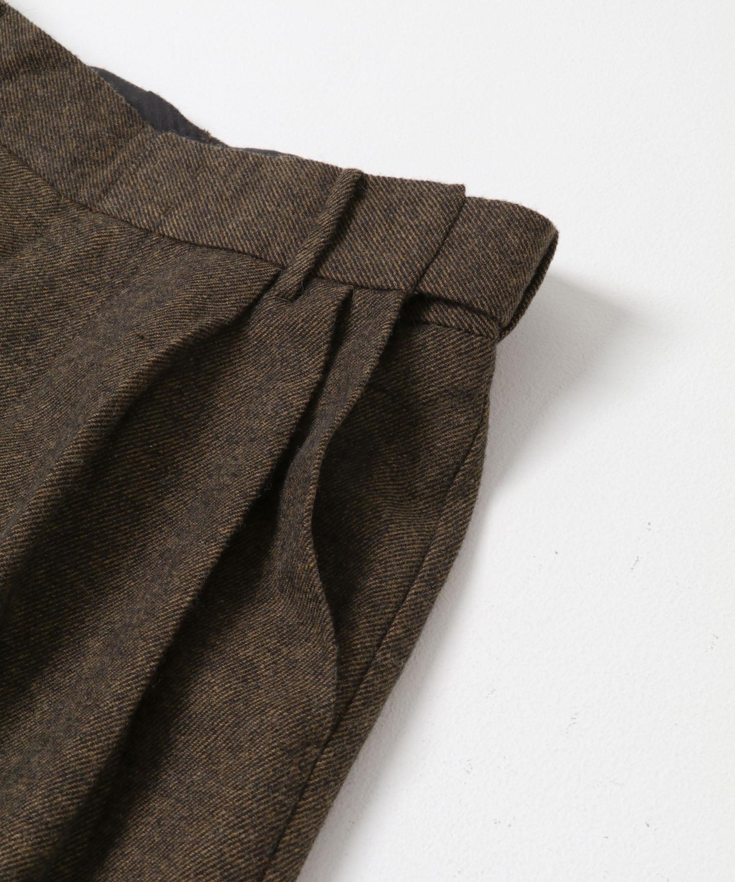 直筒寬鬆褶皺長褲